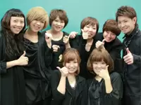 人の美を生み出すのは人。だからこそ、1人ひとりの人間性を大切に育てています。