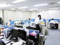 　明るいオフィスでのびのび働けます♪
