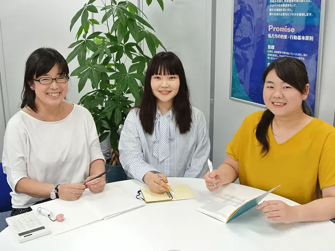 社会保険業務のスペシャリスト集団。サービス向上の為、体制強化中。そんな当法人に仲間入りしませんか。
