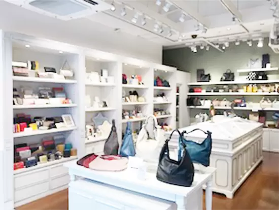 【レイジースーザン新宿ミロード店】