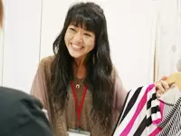 おしゃれを楽しみながら、お客様のおしゃれをサポートできるやりがいを感じてください。