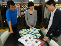 「日本オリジナル商品」の企画に熱が入るスタッフ。