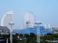 オフィスから見えるみなとみらいの街並み。仕事帰りにショッピングも楽しめる立地です。