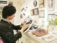 接客以外にも、店舗ディスプレイやバイヤー業務にもチャレンジできる職場！あなたらしさを発揮できます☆