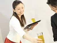 気持ちのよい挨拶と笑顔でお客様の対応を　　　　　　お願いします。
