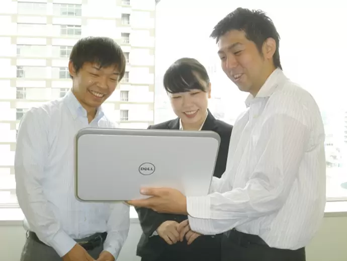 先輩たちのサポートのもと、スキルに合せて成長することができます。