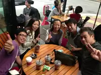 社員旅行（韓国）へ行った時の写真。日頃から変化や刺激が好きなメンバーばかりなので、楽しい旅に。