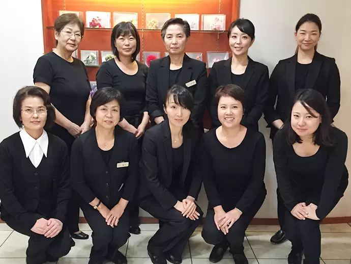 花嫁様を最大限美しく輝かせるスタイリングをご提案します。
