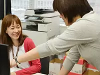 社内には女性が多数活躍しているため、わからないことがあればすぐに聞ける環境です。