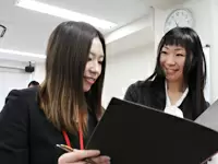 分からないことは気軽に仲間と相談♪風通しの良さも抜群です！