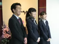 お・も・て・な・しの心と輝く笑顔が一番大切！！