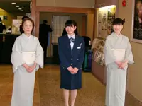 水明館ではワーキングママを含む女性スタッフが多数活躍中！ 温泉付きの社員寮完備でU・Iターン大歓迎。