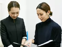 店舗は先輩・後輩といった区別もあまりなく、和気あいあいとした雰囲気です。