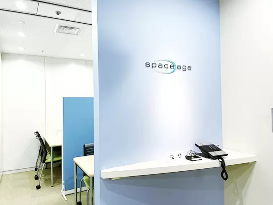 ブルーを基調とした清潔感あるオフィスです