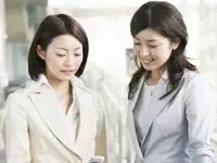 ほぼ全員が未経験スタート。1人立ち後も案件の難易度に合わせて先輩がしっかりフォローします。
