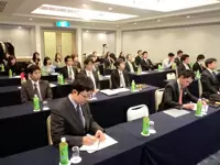 定期的に行っている研修の風景。ほかにも社内イベントなど交流の機会も豊富です。