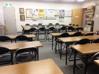 月に数回ここで会議が行われます。事務所の隣にある60名近く入れる大きな会議室です。