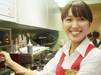 学生さんからOL、サラリーマン、年配の方まで多くのお客様に親しんでいただいています。