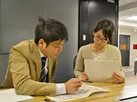 どうしたらお客様の課題が解決出来るのか、打合せを重ねていきます。