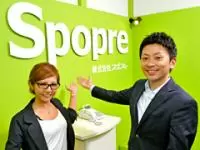若い世代が多い当社。チームワークを大切に、和気あいあいと仕事に取り組んでいます。