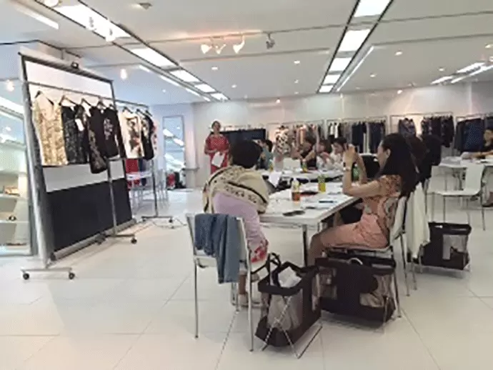 年に2回、全販売スタッフ向けに東京本社で実施されるリテール・アカデミー。