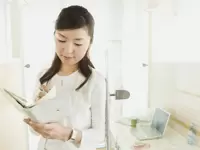 空いてる電車で座ってラクラク通勤できちゃいます！