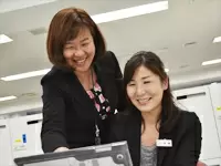 いつも笑顔と明るい声が絶えないオフィスです