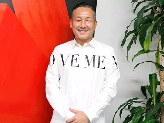 代表の櫛田です。外見が怖いと言われますが、メンバーとランチもよく行きます！全然怖くないですよ(笑)