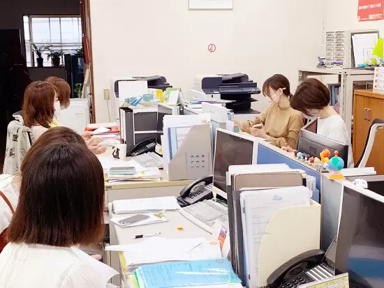 女性メンバーがたくさん活躍中。働きやすい環境が整っています。