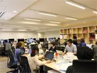 広々としたオフィス。風通しのよい職場ならではの、自由な発想が生まれます。