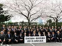 新卒も活躍中！風通しもよく、なんでも気軽に相談できる環境です。