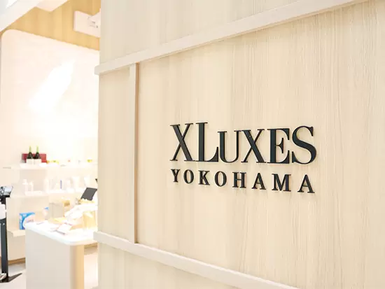 高級感ある落ち着いた雰囲気でお出迎えしています。（写真はららぽーと横浜店）