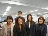 先輩が後輩に声をかけ、後輩が先輩に気軽に相談できる、チームワークの良さもバツグンです！