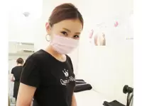 未経験から始めたスタッフが多数活躍中。慣れるとお客様との会話も楽しめるようになりますよ♪