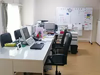 リフォームしたばかりの綺麗なオフィスです。