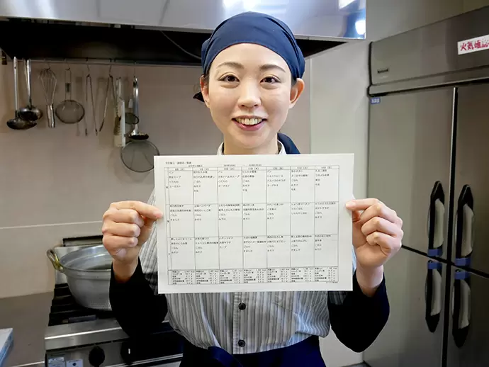 施設の巡回だけでなく、お客様が食事の時間を楽しんでくれている姿を見ることができるのがやりがいです。