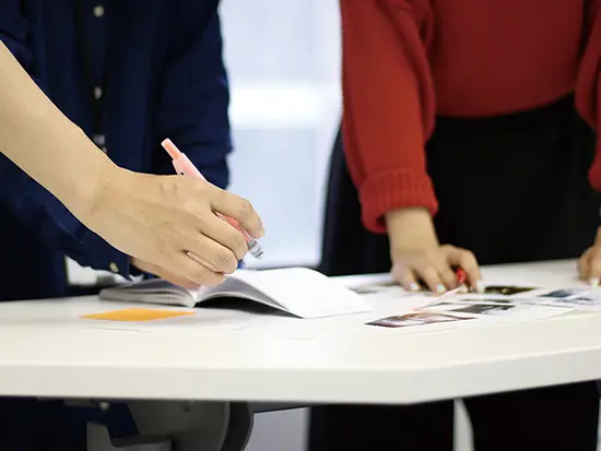 数多くのデザイナーが在籍。クライアントのニーズに応えられる体制を整えています。