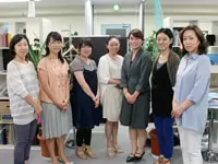 女性社員の比率も高く、女性にとって働きやすい職場です。管理職登用の実績も多数。