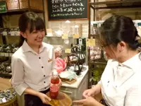 スタッフ同士は、商品知識の共有など細かいことも日頃からよくコミュニケーションとります。