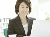 30代、40代の女性も活躍中！腰を据えて、長期的に働ける会社です。
