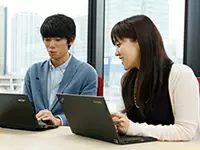 社員自ら改善案や新サービスの提案をし、グループ全体を動かすことも珍しくありません。