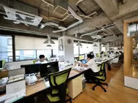 本社を大改装しておしゃれで綺麗なオフィスになりました。