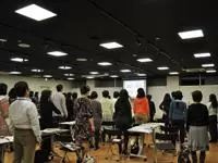 各店舗には数多くの講座を用意しています。