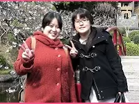 毎年恒例の社員旅行☆仲良くピースサイン！
