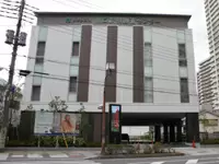 きれいな職場で明るく元気なスタッフが多数活躍中