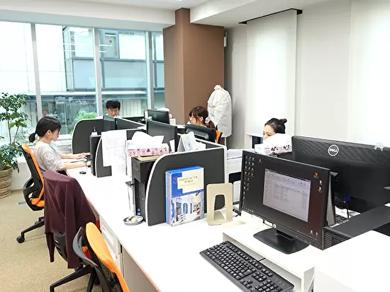 開放感のあるキレイなオフィスで働けます！