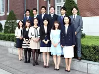 明るく前向きな仲間たちが集まっています！