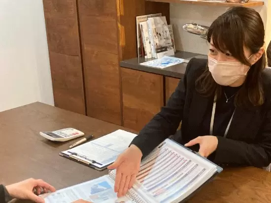 家の外装・内装や室内のインテリアなどお客様と一緒に作っていく面白さがあります。
