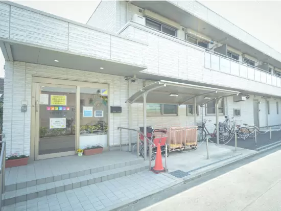 株式会社ニチイ学館