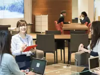 20代～30代の若手女性社員が多数活躍しています。